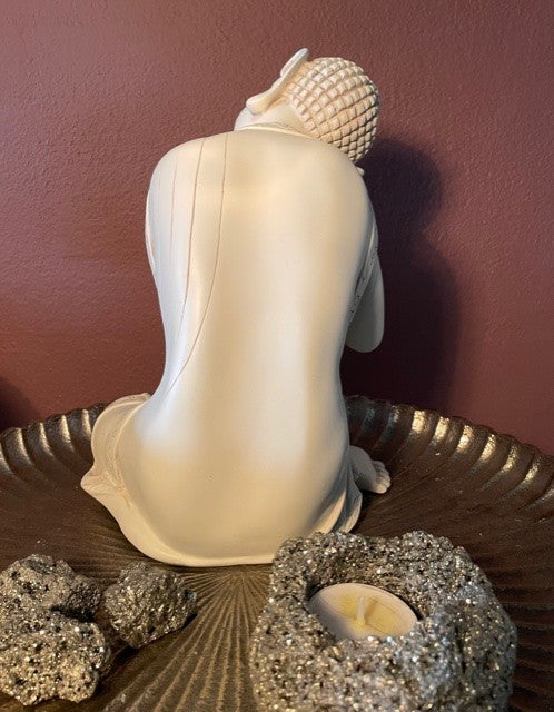 Buddha hvilende i patina-hvid - 26 cm 3