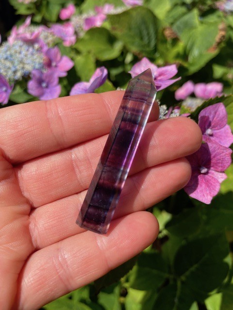 Fluorit regnbuespids 5 - 6 cm 1