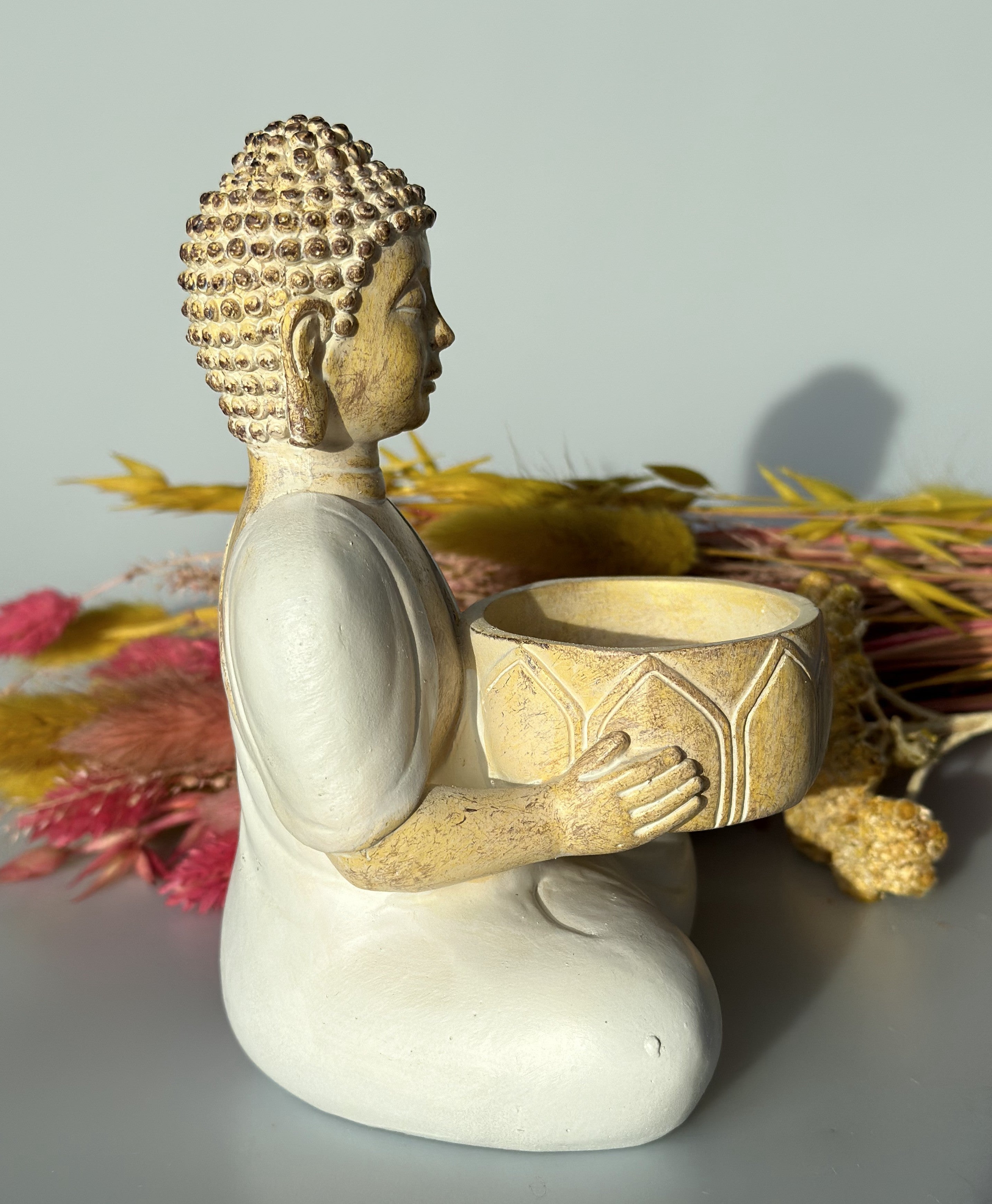Hvid buddha med lys 3