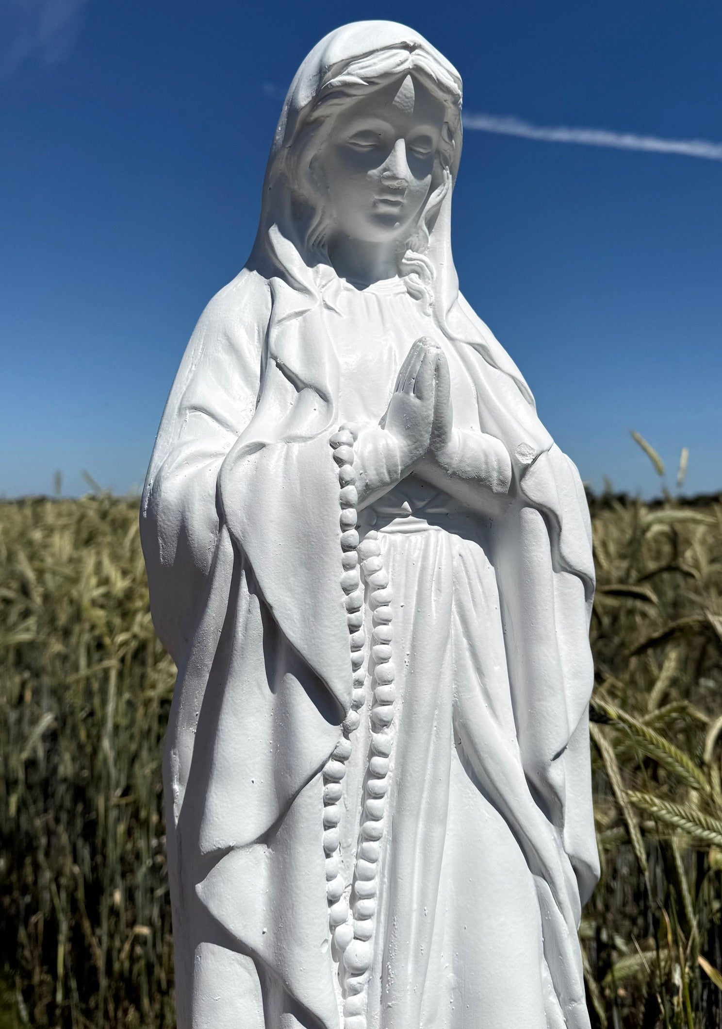 Jomfru Maria figur m. kæde 1