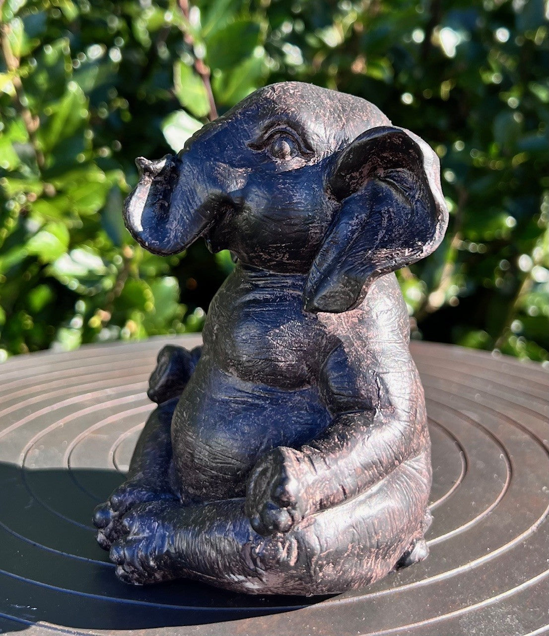 Mediterende elefant 4