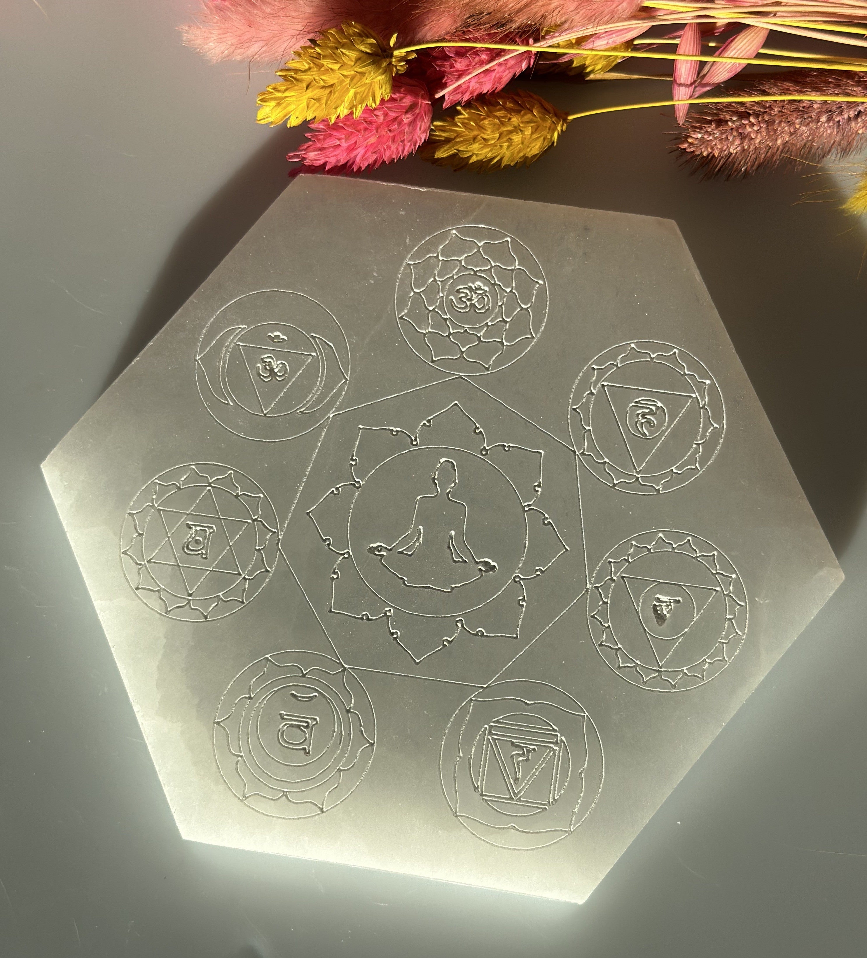 Selenit plade med chakra 3