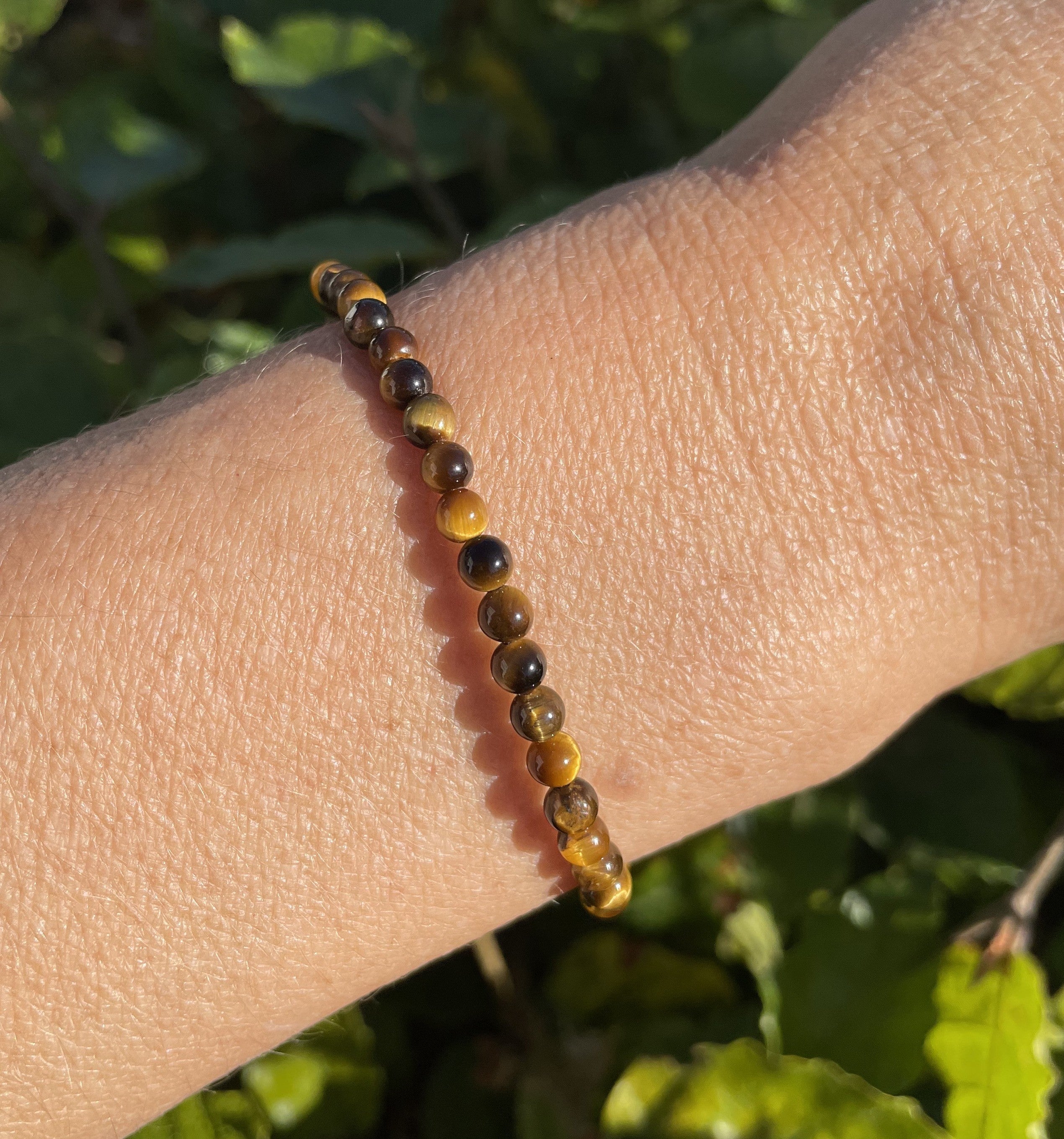 Tigerøje armbånd 4 mm