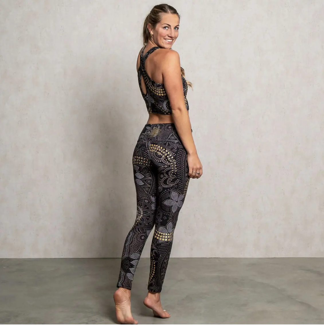 Yoga BH - Maui black-nature 3