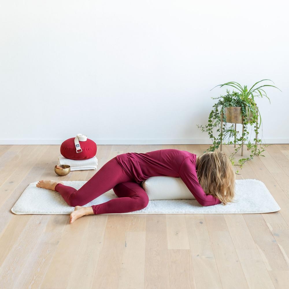 Yogamåtte i lammeuld med kant 5