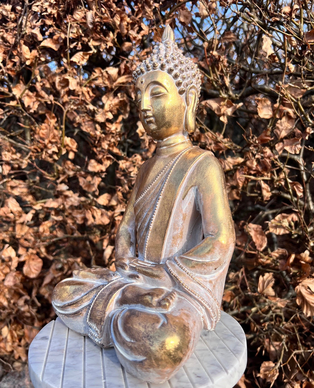 Buddha mediterende Guld 2