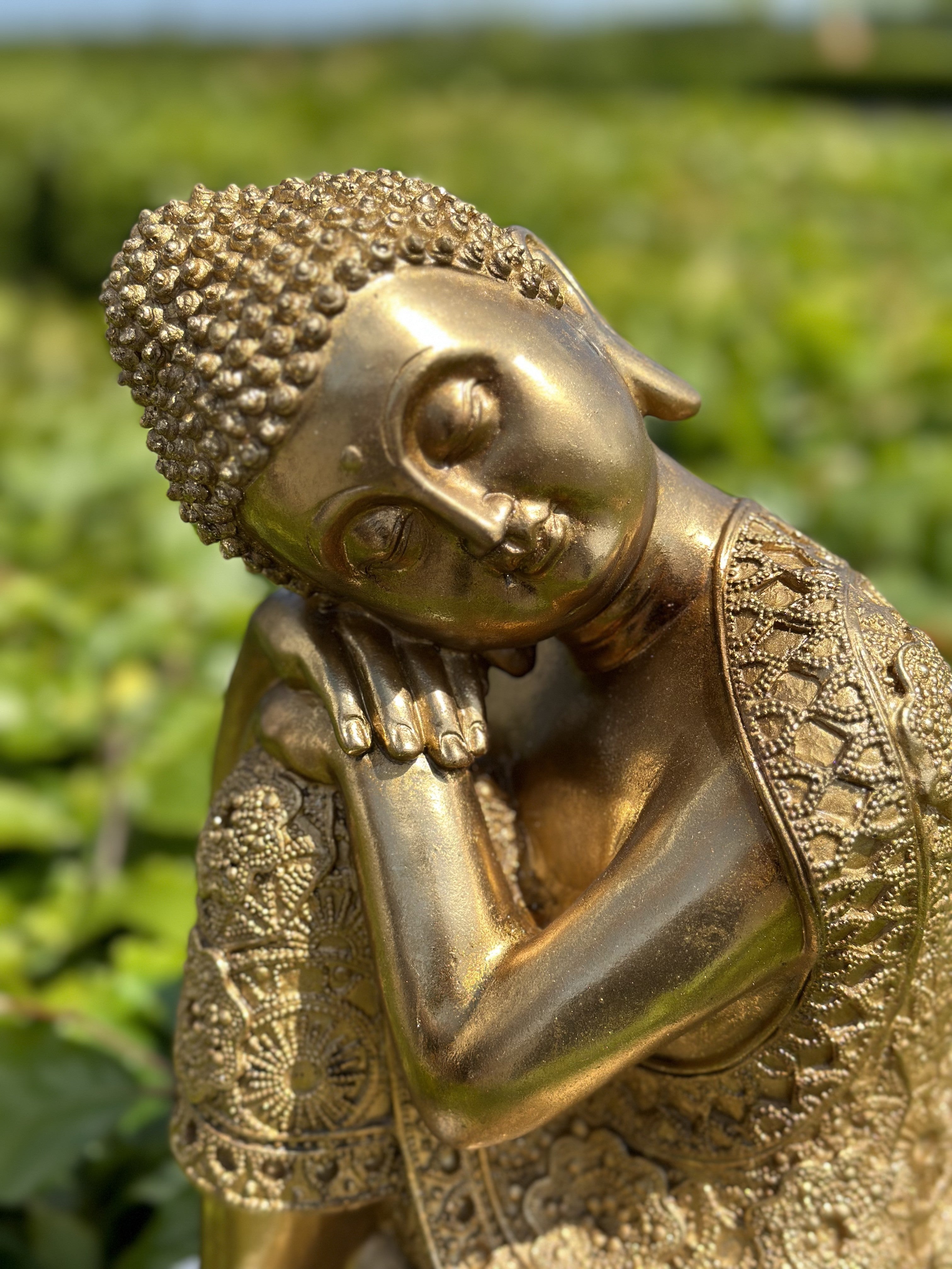 Buddha siddende Golden 2