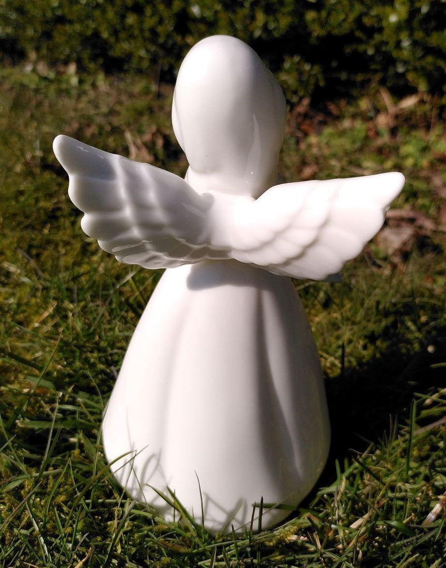 Engel i kjole med lys 19 cm 3