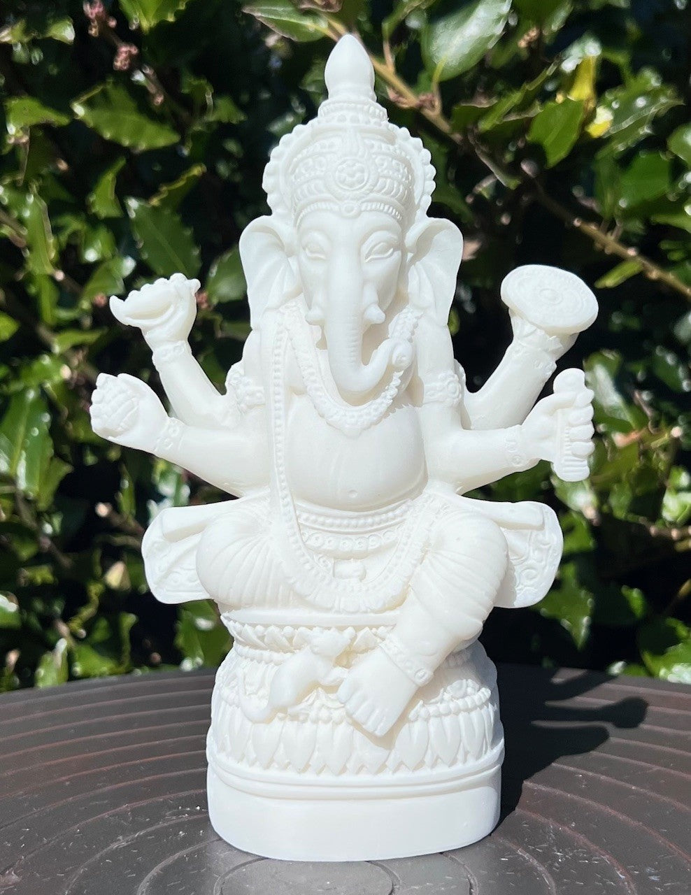 Hvid Ganesh figur 1