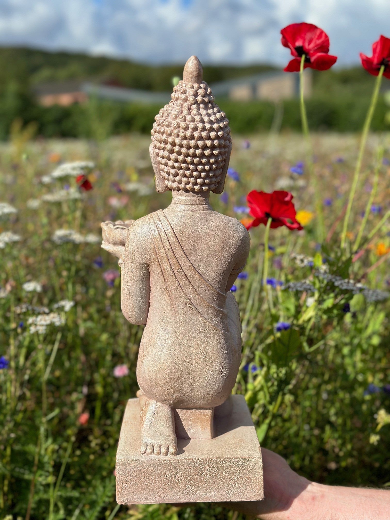 Knælende Buddha til lys 43cm 4