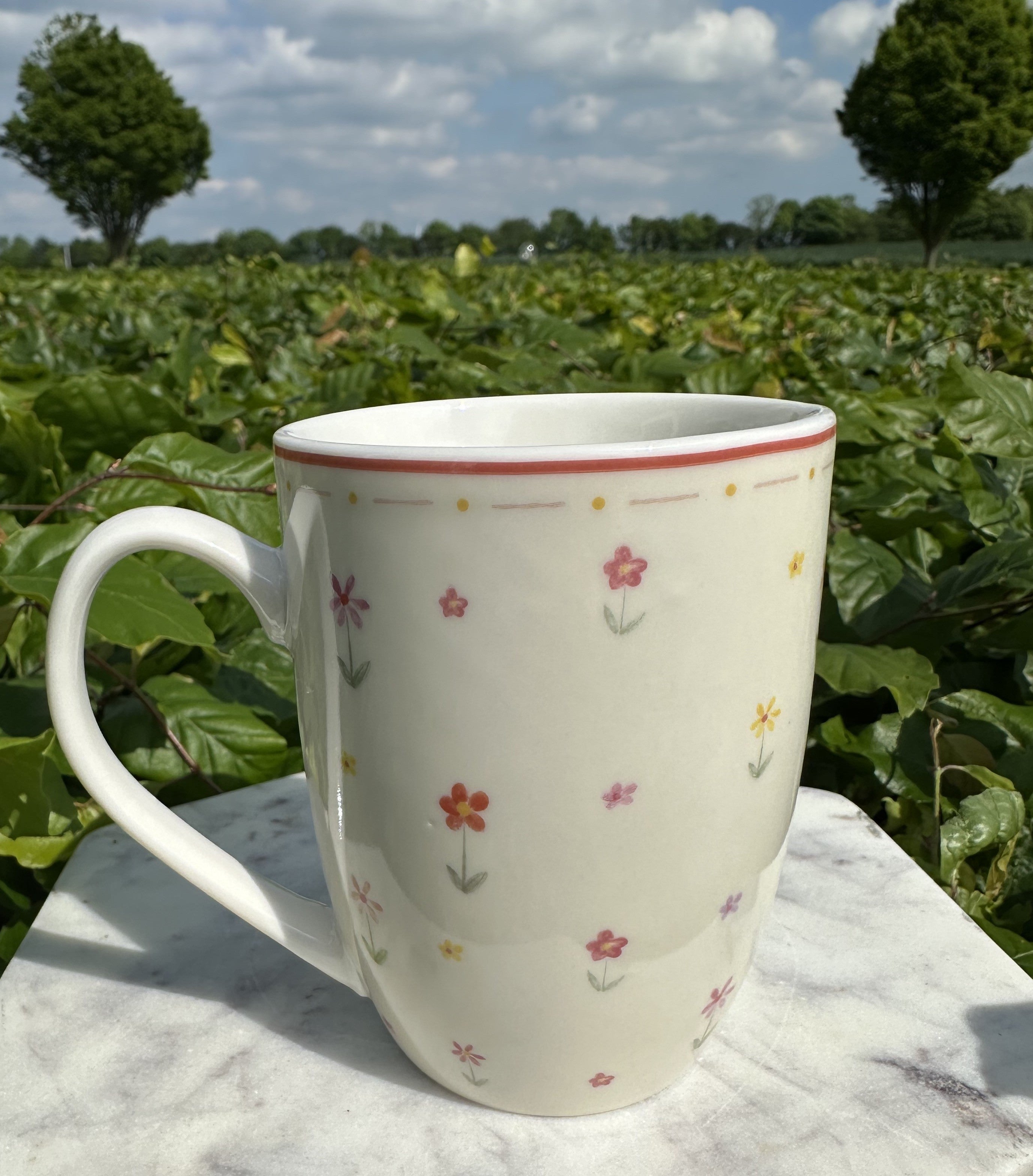Krus med blomster 1