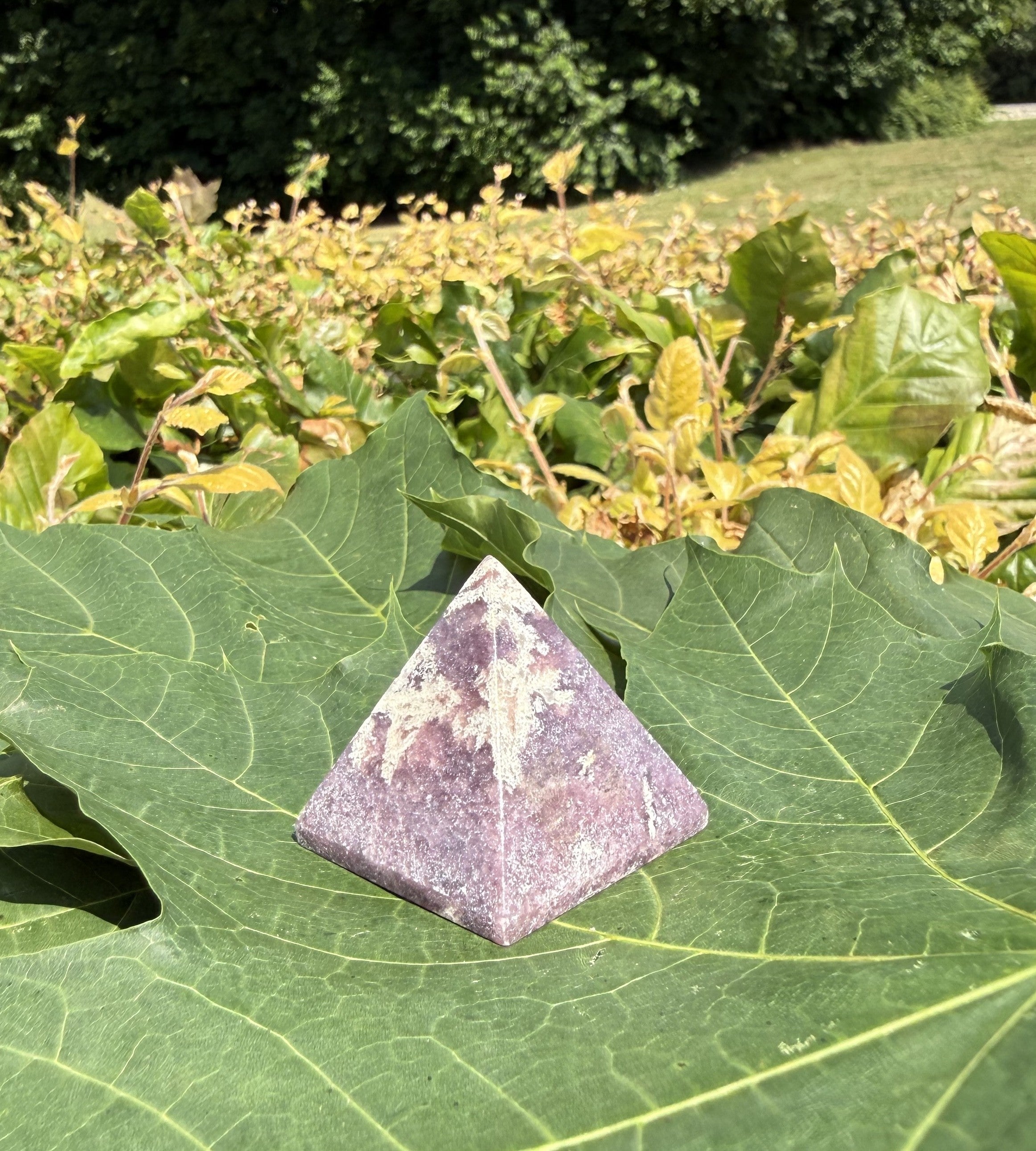 Lepidolit Pyramide 3,5 cm 2