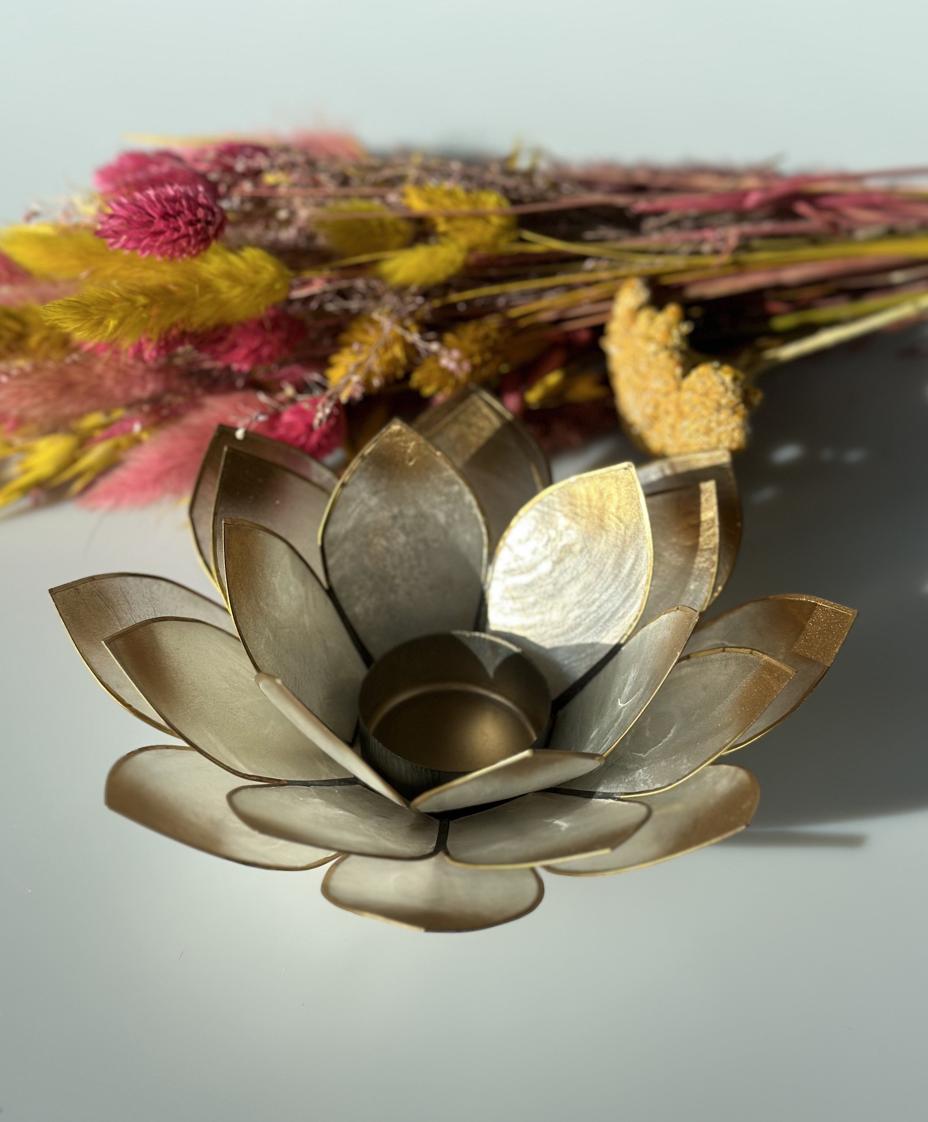 Lotus lysestage hvid m. guld 4