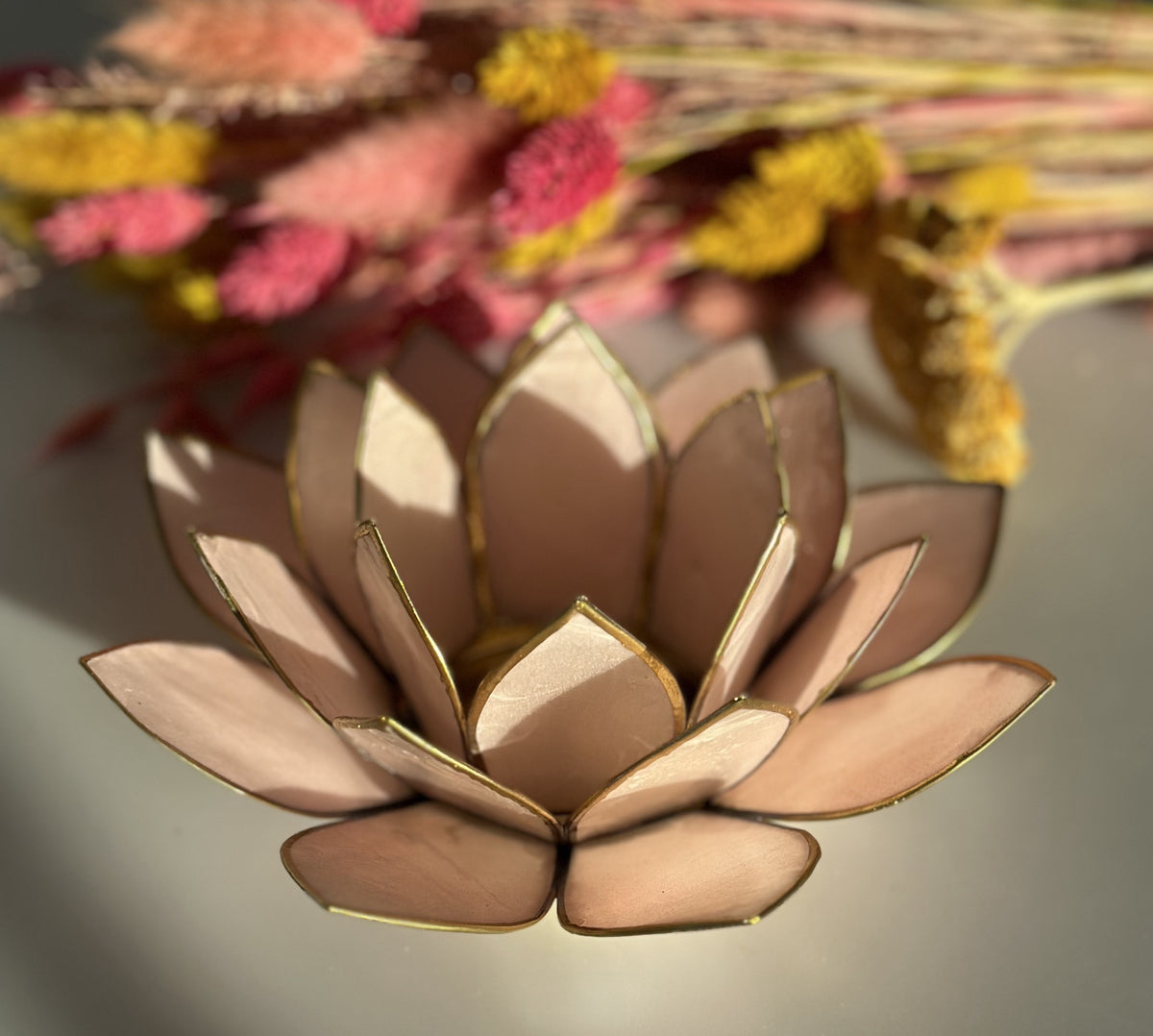 Lotus lysestage pastel pink guld 2
