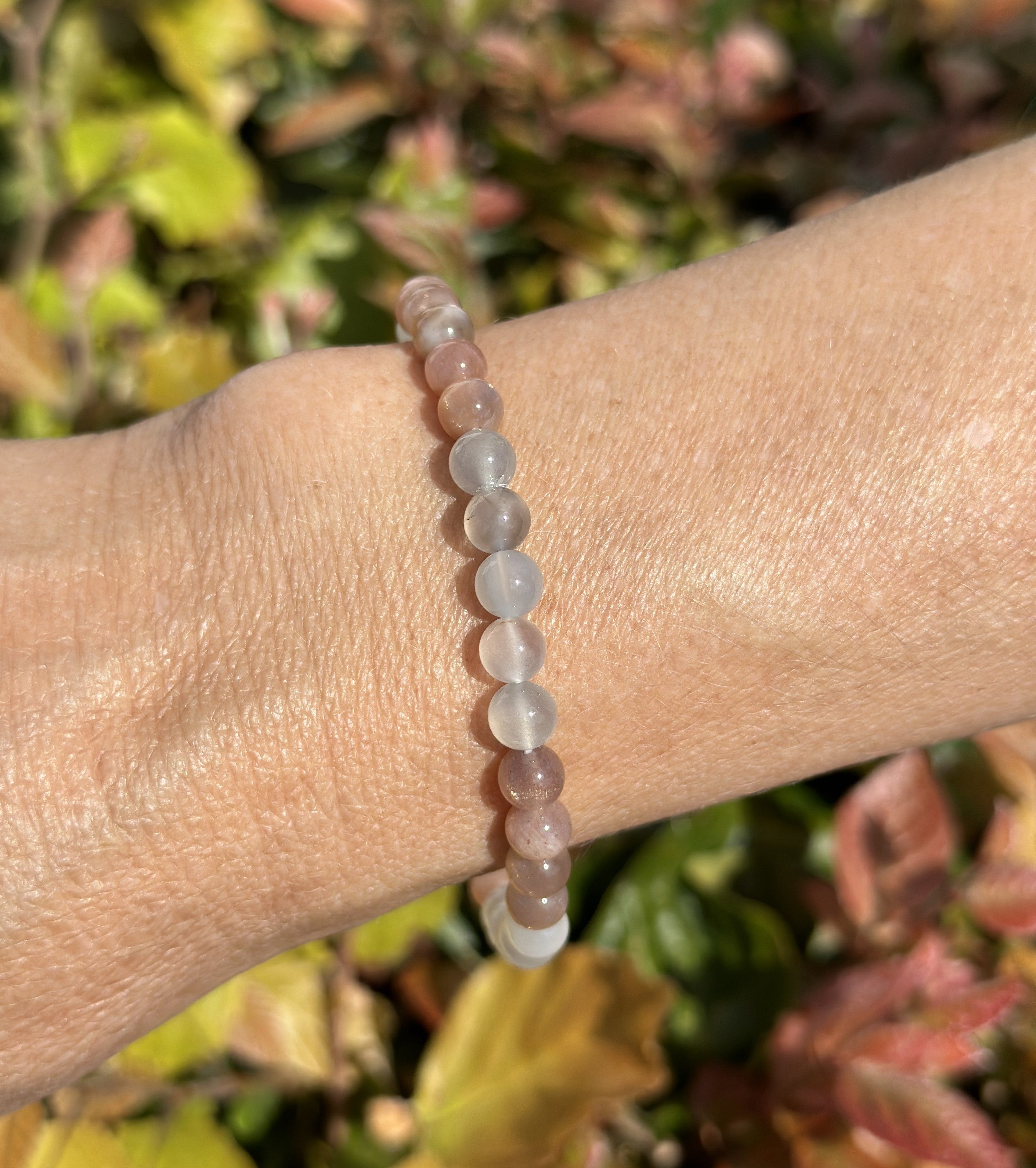 Månesten mix armbånd 6 mm 2