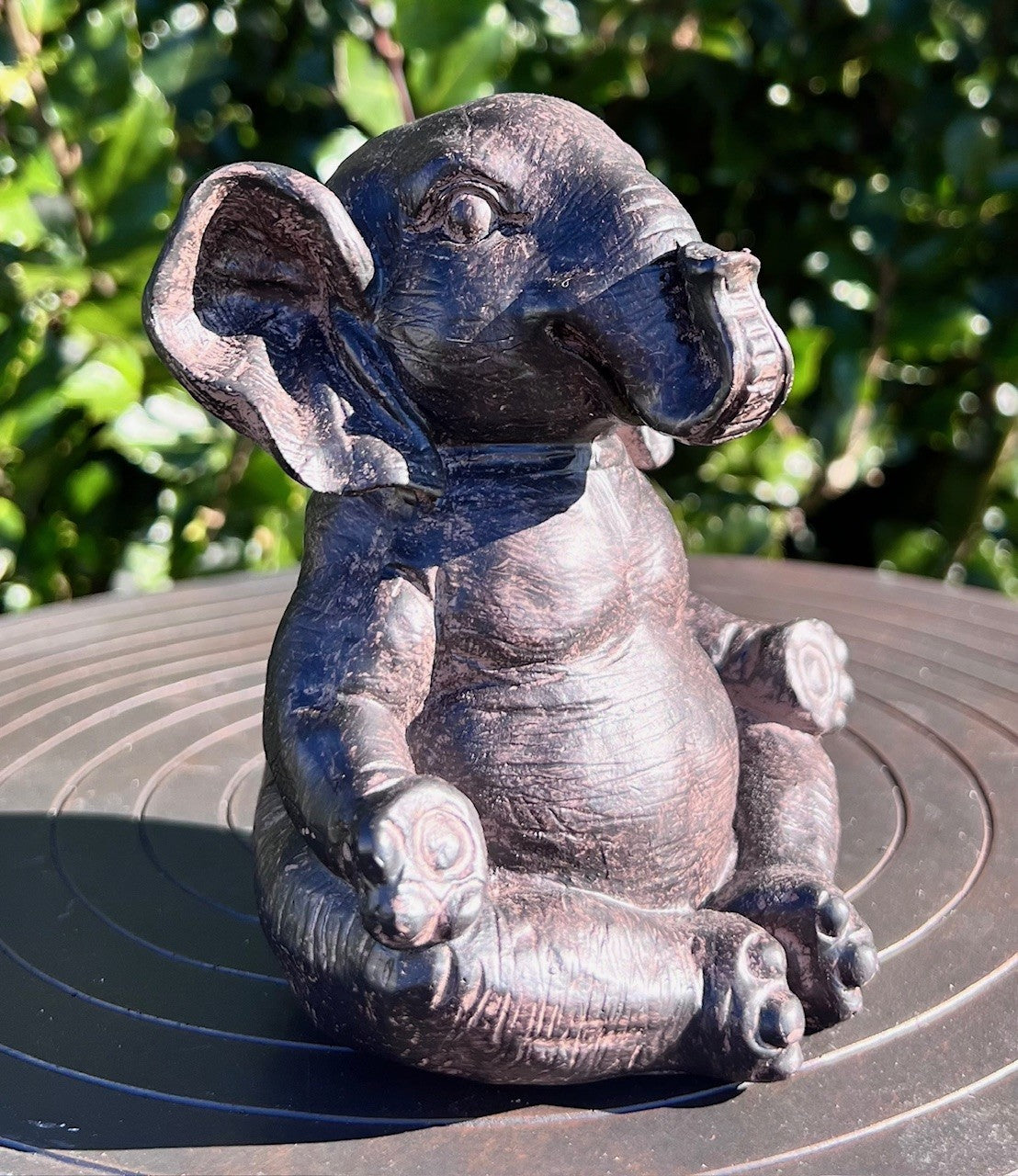 Mediterende elefant 2