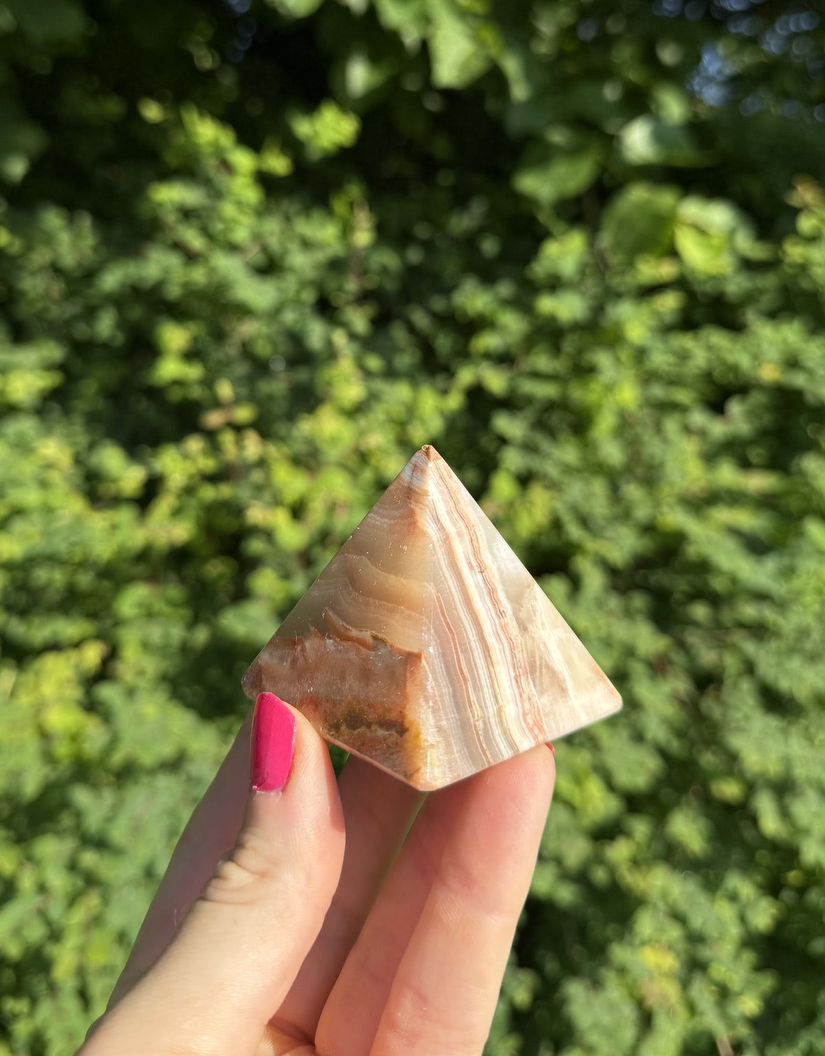 Onyx pyramide 3
