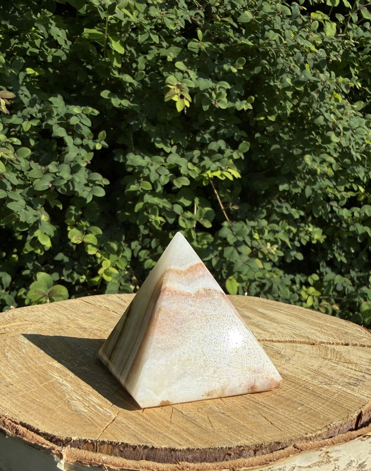 Onyx pyramide 4