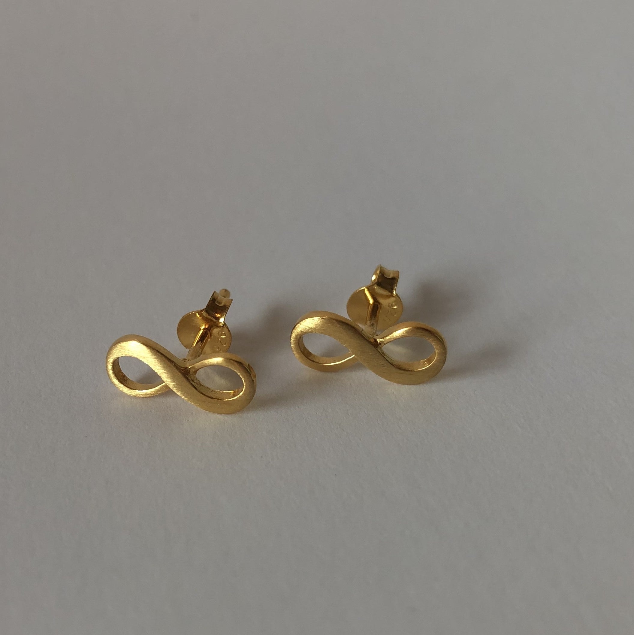 Øreringe uendelighedstegn i Guld 2