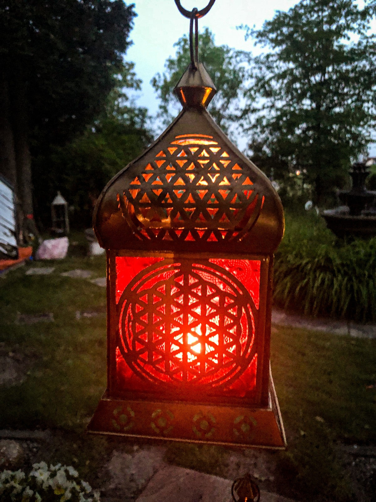 Orientalsk gylden lanterne med livets blomst 2