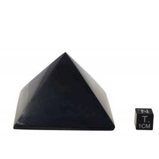 Shungit pyramide 6 cm 2