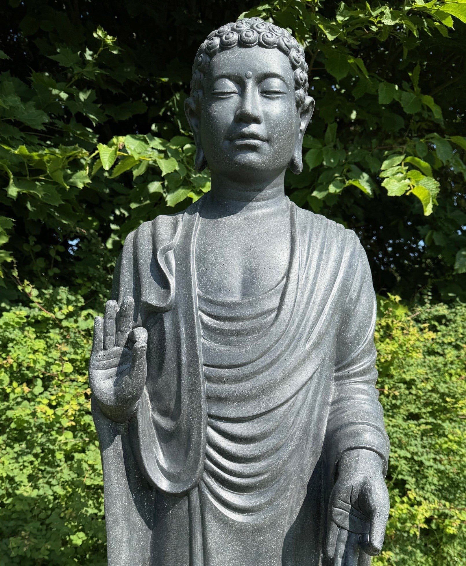 Stående stor Buddha 3