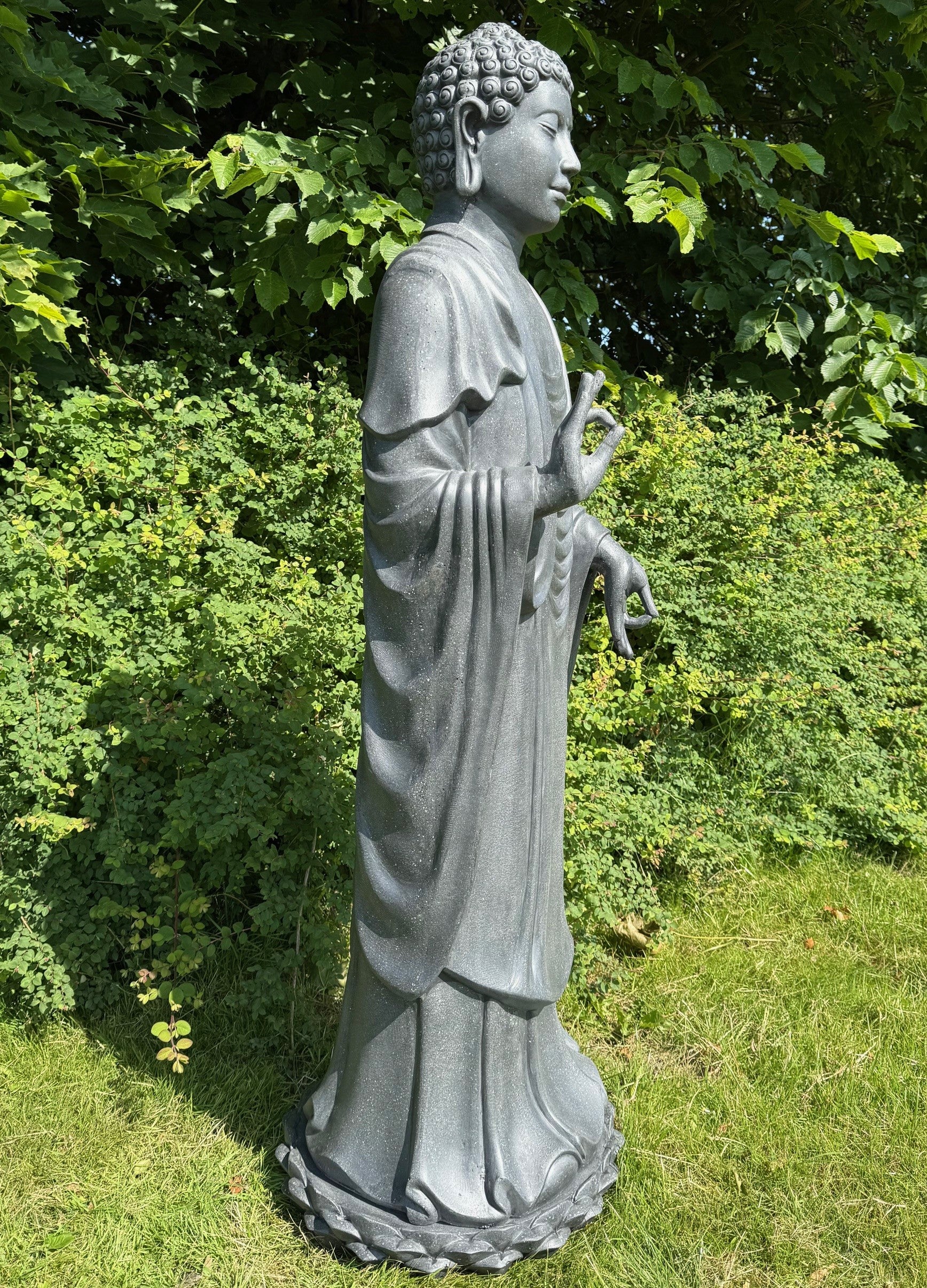 Stående stor Buddha 6