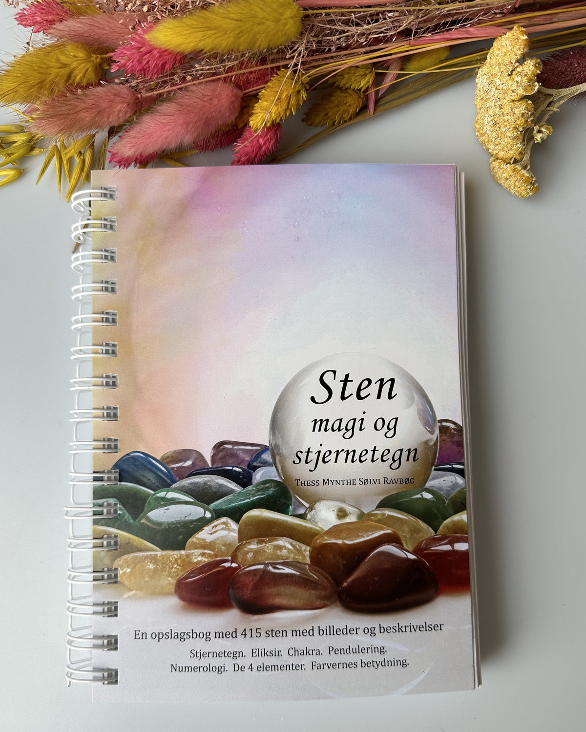 Sten magi og stjernetegn af Thess Mynthe 1