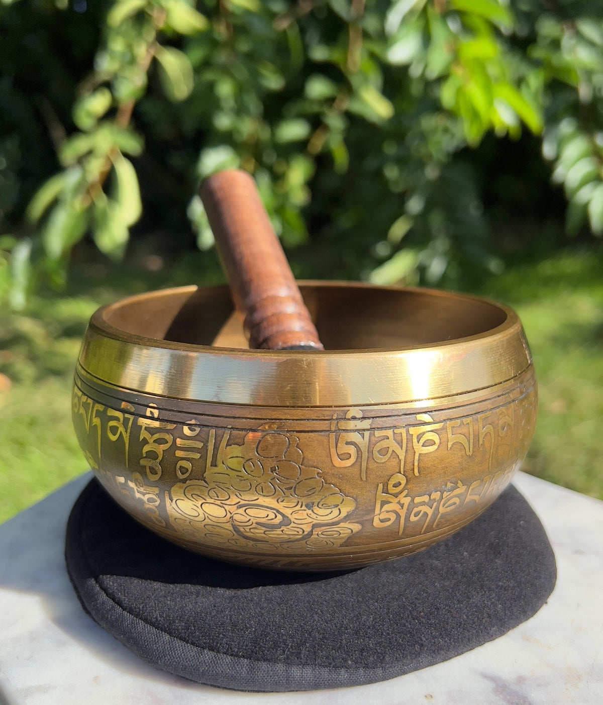 Tibetansk Syngeskål med flot mønster. 2